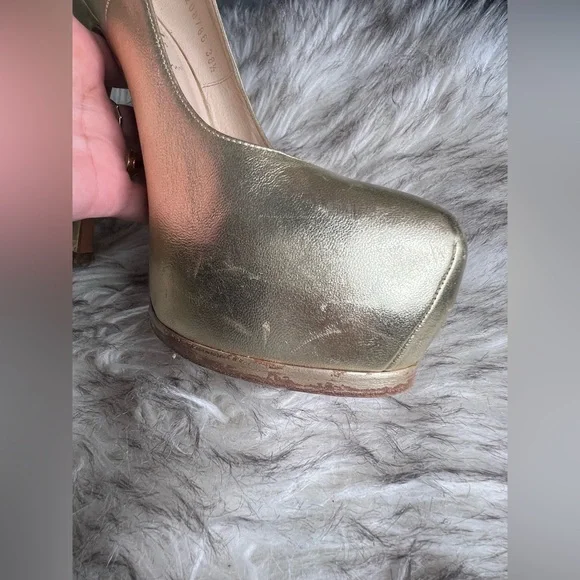 Ysl Yves Saint Laurent Gold Tribute Pump Heel - Picture 9 of 9